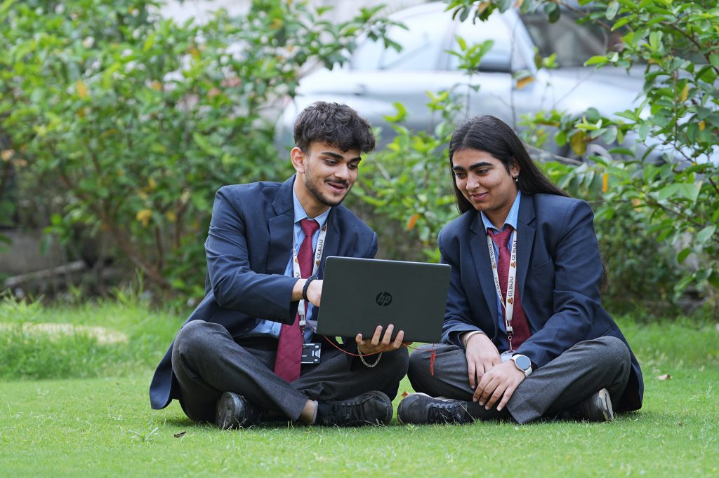 Why Are Students Looking for an MBA with Placement?
