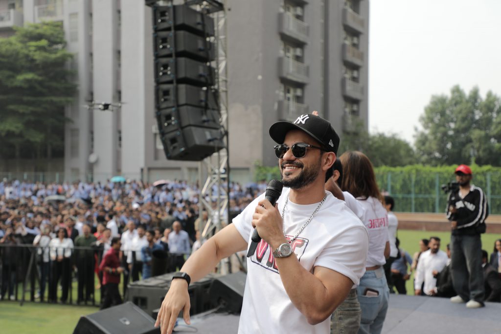 The Campus Turns into a Celebration