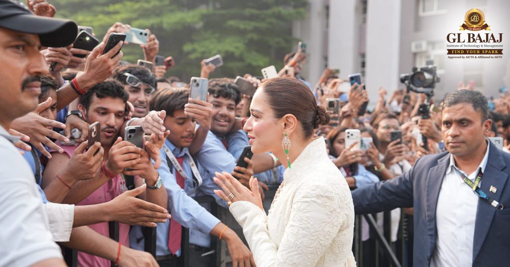 Tamannaah Bhatia and Sidharth Malhotra Interacted with Students
